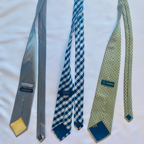Men’s assorted ties. Very good condition. - Picture 2 of 5